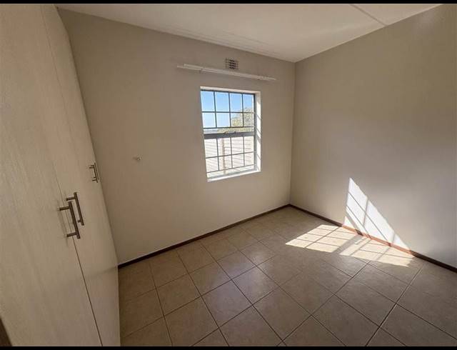 2 BEDROOM PROPERTY TO RENT IN NOORDWYK